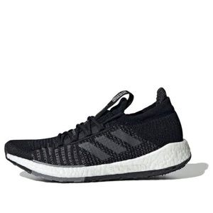 EUC Women’s Size 6.5 (Euro Size 38) Adidas PulseBoost HD Sneakers In Core Black